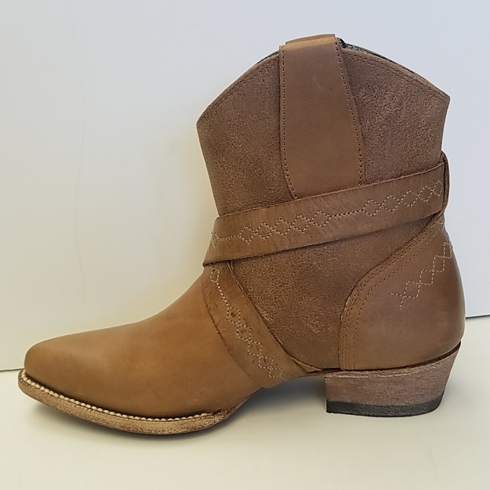 New Ariat Women's Stagecoach 10015337 - Picture 4 of 8